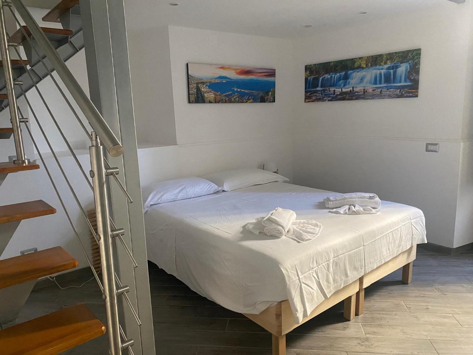 Suites Caracciolo Naples Luaran gambar